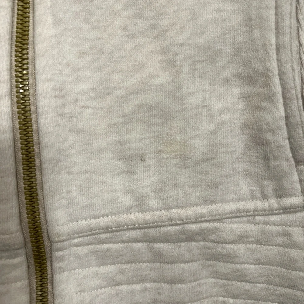 Lululemon Radiant Jacket Heathered Oatmeal - Size 6 - Picture 11 of 12